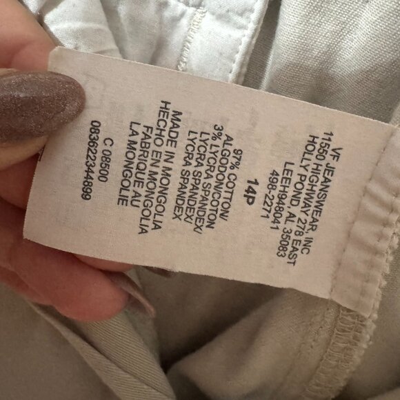 ๐ค Y2K Riders by Lee Cream Stretch Capri Pants | Size 14P Neutral Essentials - Picture 4 of 5